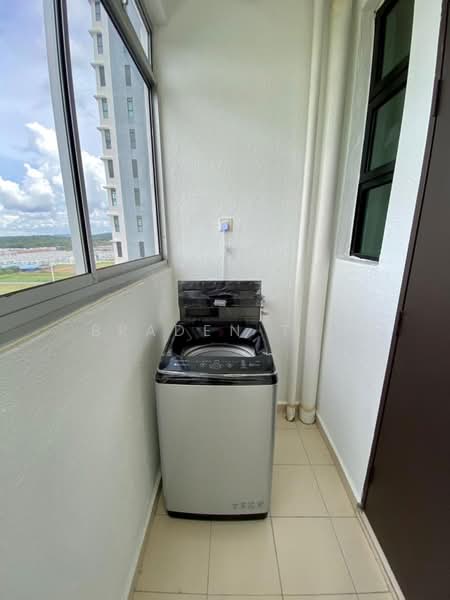 The Garden Residences untuk Untuk Disewa - RM 2,000 /bulan, Mac 2026 - Balcony - PropertyGuru.com.my