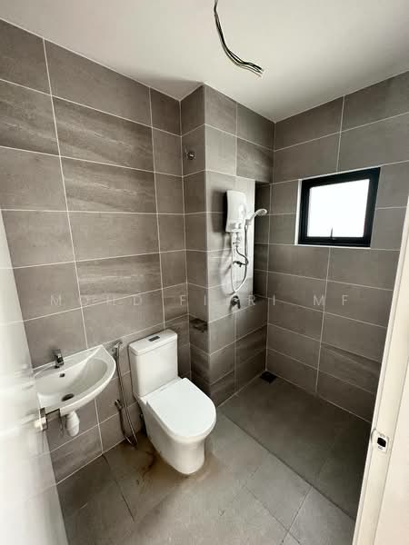 2-storey Terraced House for Sale in Cyberjaya (Selangor) - Mohd Fitri MF - Bathroom - PropertyGuru.com.my