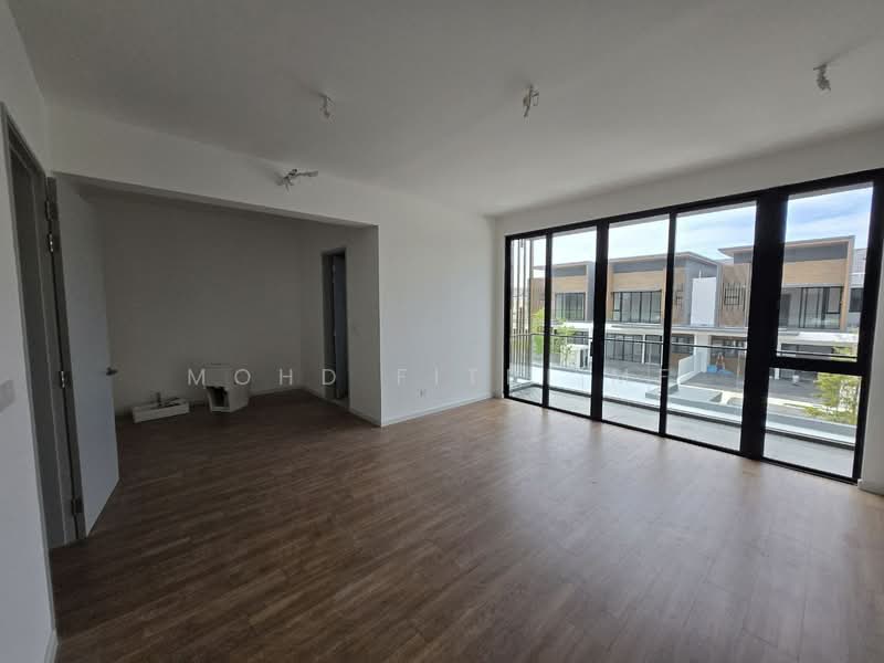 2-storey Terraced House for Sale in Bandar Gamuda Cove (Dengkil) - Mohd Fitri MF - Living Room - PropertyGuru.com.my