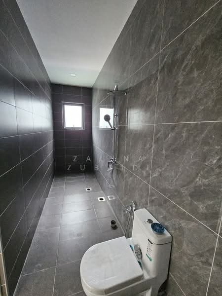 Bungalow for Sale in Bukit Jelutong (Shah Alam) - Zalina Zubaidi - Bathroom - PropertyGuru.com.my