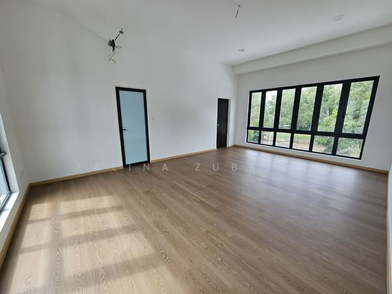 Bungalow for Sale in Bukit Jelutong (Shah Alam) - Zalina Zubaidi - Living Room - PropertyGuru.com.my