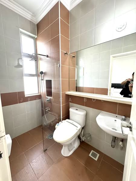 Taman Gaya untuk Untuk Disewa - RM 5,200 /bulan, Mac 2026 - Bathroom - PropertyGuru.com.my