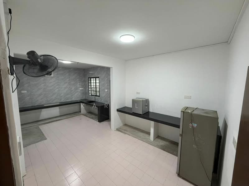 2-storey Terraced House for Rent in Permas Jaya (Johor Bahru) - Karl Lim - Kitchen - PropertyGuru.com.my