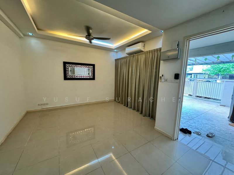 2-storey Terraced House for Sale in Taman Lestari Putra (Seri Kembangan) - Yusuf Surachei - Living Room - PropertyGuru.com.my