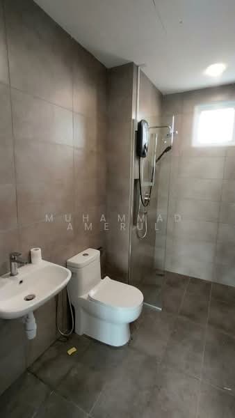 Condominium for Rent at d'Brightton - Muhammad Amerul - Bathroom - PropertyGuru.com.my
