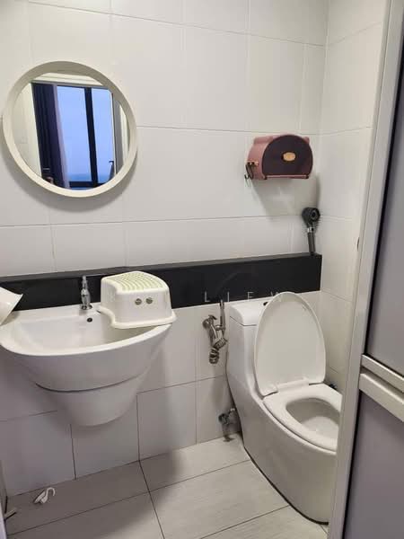 Service Residence for Sale at Sky Peak Residences - Ken Liew - Bathroom - PropertyGuru.com.my