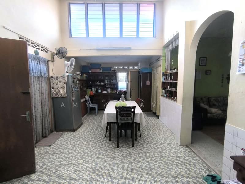 Seksyen 14 untuk Untuk Dijual - RM 950,000, Mac 2026 - Dining Room - PropertyGuru.com.my