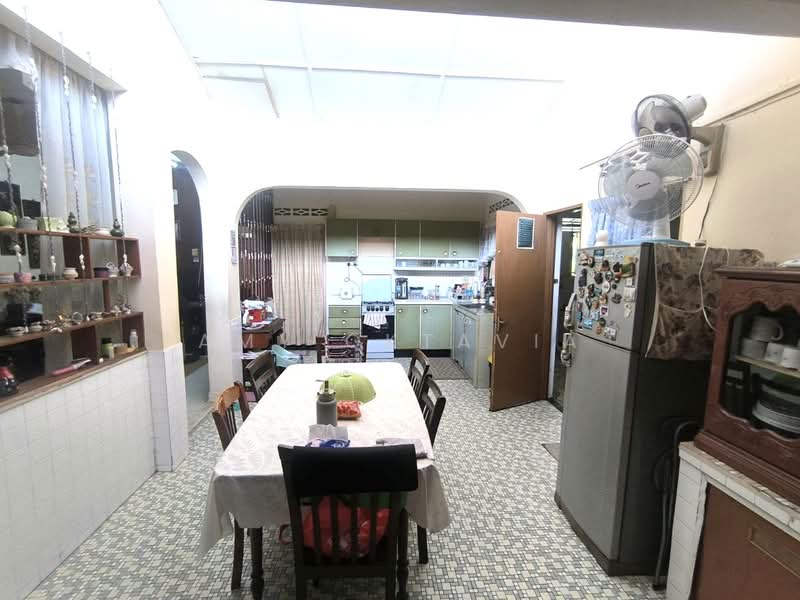 Seksyen 14 untuk Untuk Dijual - RM 950,000, Mac 2026 - Kitchen - PropertyGuru.com.my