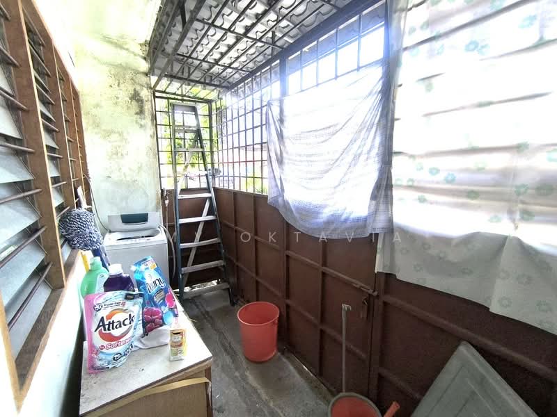 Seksyen 14 untuk Untuk Dijual - RM 950,000, Mac 2026 - Balcony - PropertyGuru.com.my