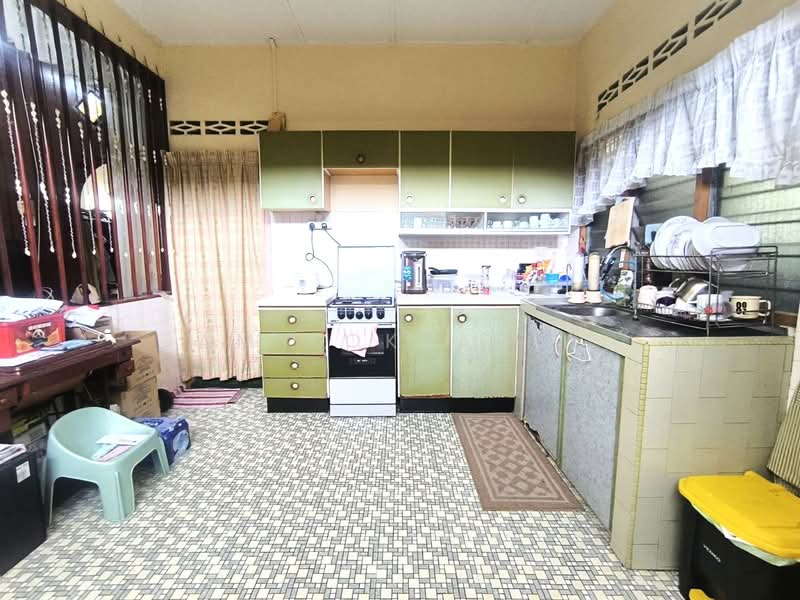 Seksyen 14 untuk Untuk Dijual - RM 950,000, Mac 2026 - Kitchen - PropertyGuru.com.my