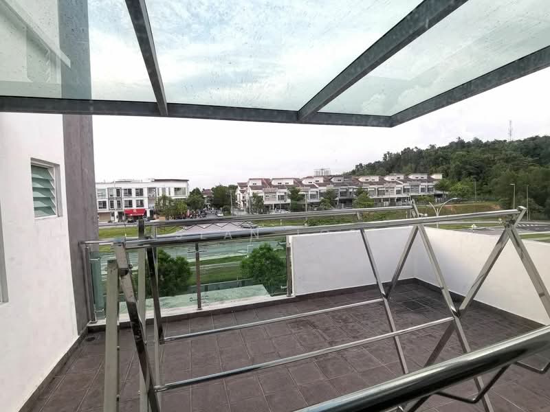 Semi-Detached House for Sale in Cheras (Selangor) - Sean Loo - Balcony - PropertyGuru.com.my
