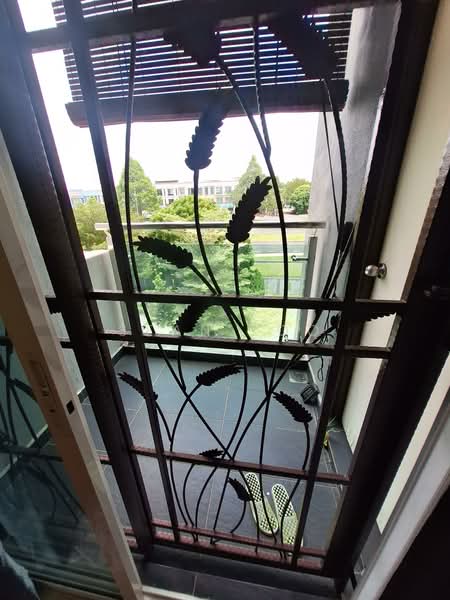 Rumah Berkembar untuk Dijual di Cheras (Selangor) - Sean Loo - Balcony - PropertyGuru.com.my