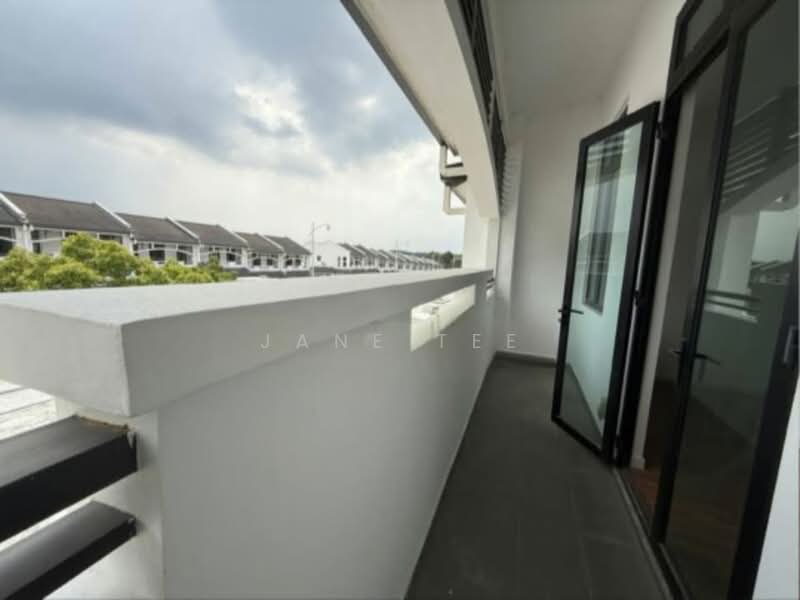 Eco Majestic untuk Untuk Dijual - RM 580,000, Apr 2026 - Balcony - PropertyGuru.com.my