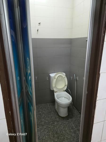 Rumah Teres 2 Tingkat untuk Dijual di Puchong (Selangor) - Siet Lim Teh - Bathroom - PropertyGuru.com.my