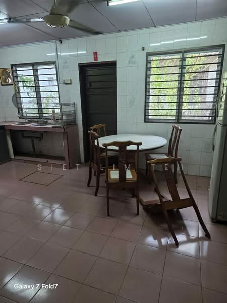 Rumah Teres 2 Tingkat untuk Dijual di Puchong (Selangor) - Siet Lim Teh - Kitchen - PropertyGuru.com.my