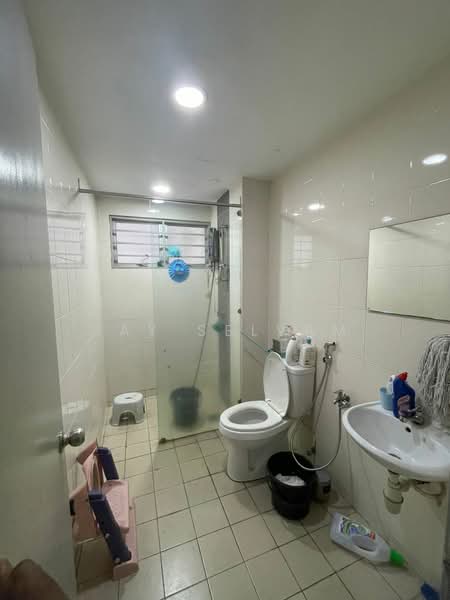 Condominium for Sale at Symphony Heights (Simfoni Heights) - Jay Selvam - Bathroom - PropertyGuru.com.my