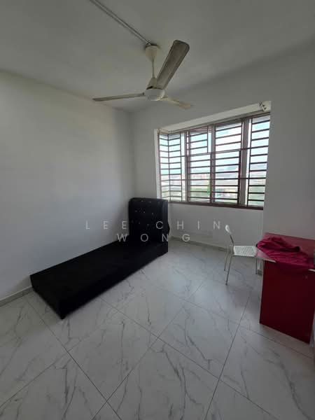 Apartment for Sale at Nusa Perdana Apartment - Lee Chin Wong - Bedroom - PropertyGuru.com.my