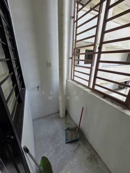 Apartment for Sale at Nusa Perdana Apartment - Lee Chin Wong - Balcony - PropertyGuru.com.my