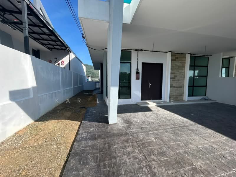 Semi-Detached House for Sale in Bandar Lahat Mines (Lahat) - Kar Long Lee - Exterior - PropertyGuru.com.my