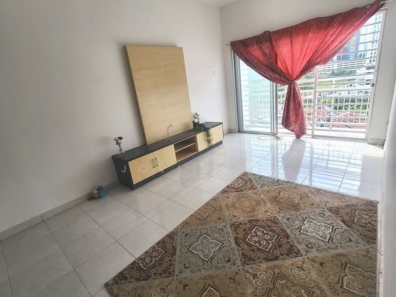 Puncak Saujana untuk Untuk Dijual - RM 285,000, Mac 2026 - Living Room - PropertyGuru.com.my