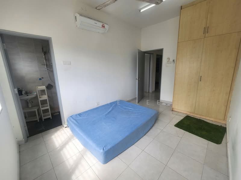 Puncak Saujana untuk Untuk Dijual - RM 285,000, Mac 2026 - Bedroom - PropertyGuru.com.my