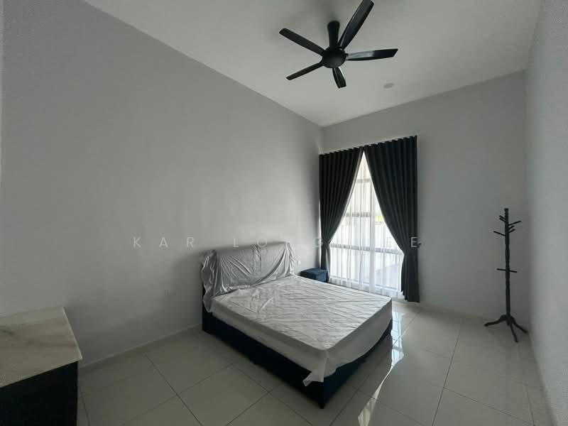 Semi-Detached House for Sale in Bandar Lahat Mines (Lahat) - Kar Long Lee - Bedroom - PropertyGuru.com.my