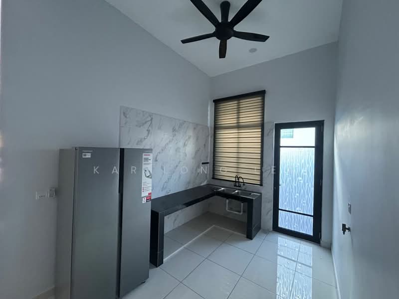 Semi-Detached House for Sale in Bandar Lahat Mines (Lahat) - Kar Long Lee - Kitchen - PropertyGuru.com.my