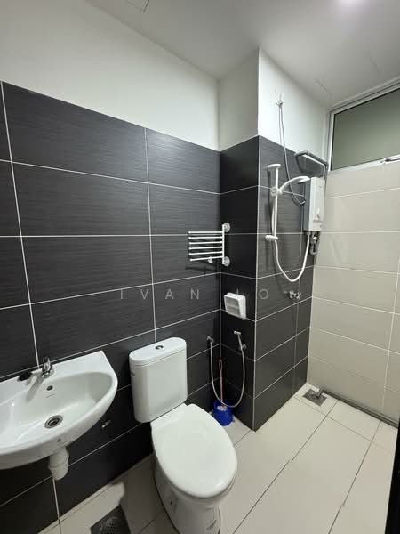 Midori Green (Pangsapuri Hijauan) untuk Untuk Disewa - RM 2,299 /bulan, Mac 2026 - Bathroom - PropertyGuru.com.my