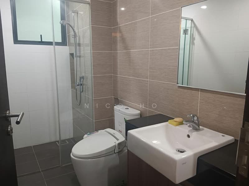 Apartment for Sale at Ponderosa Lakeside Apartment - Nico Ho - Bathroom - PropertyGuru.com.my