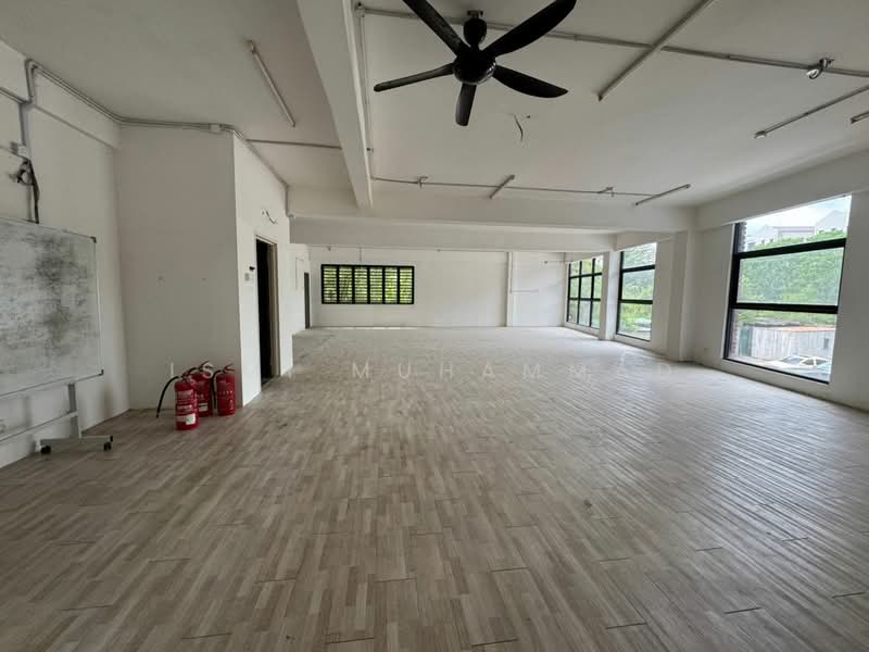 Shop / Office for Sale in Senawang (Negeri Sembilan) - Ismi Muhammad - Interior - PropertyGuru.com.my