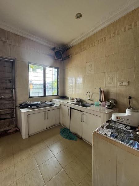 3-storey Terraced House for Sale in Taman Esplanad (Bukit Jalil) - Carole Teh - Kitchen - PropertyGuru.com.my