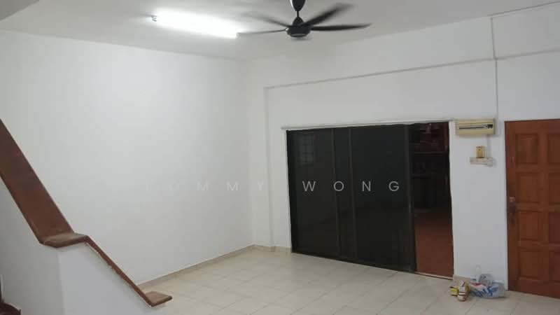 Terraced House for Sale in Bandar Sungai Long (Selangor) - Tommy Wong Phang - Living Room - PropertyGuru.com.my