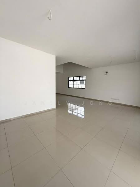 Cluster House for Sale in Eco Botanic (Iskandar Puteri (Nusajaya)) - Janlly Jong - Living Room - PropertyGuru.com.my