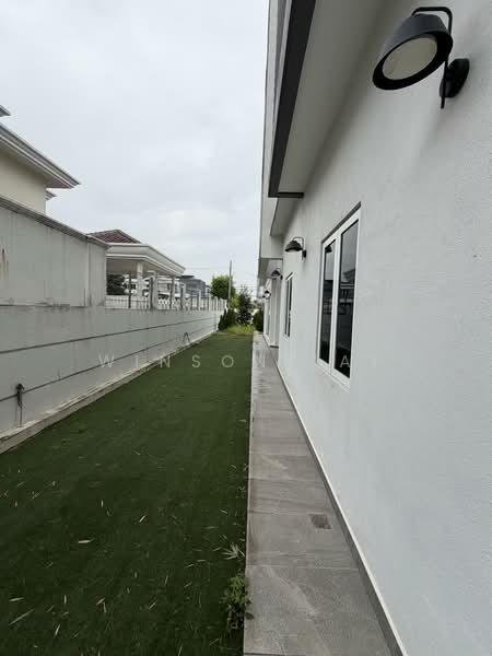 Semi-Detached House for Rent in Sri Petaling (Kuala Lumpur) - Winson Tay - Exterior - PropertyGuru.com.my