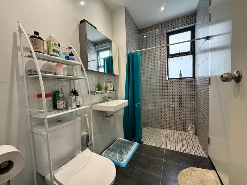Semi-Detached House for Sale in Setia Alam (Selangor) - Jennie Chew - Bathroom - PropertyGuru.com.my
