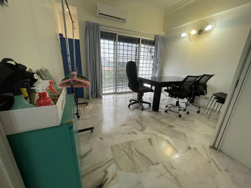 Untuk Disewa - Awana Puri