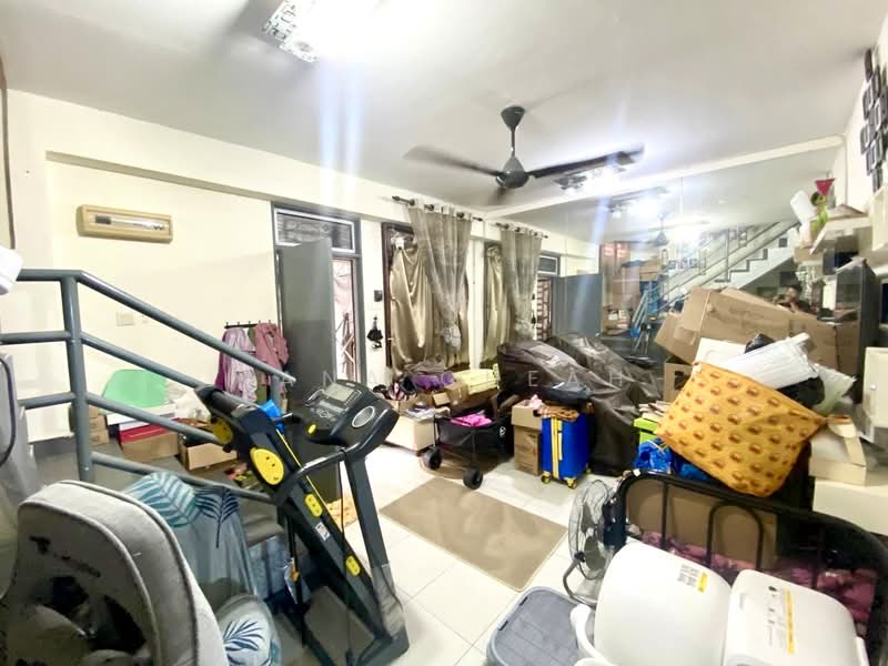 Taman Salak Perdana untuk Untuk Dijual - RM 380,000, Mac 2026 - Living Room - PropertyGuru.com.my
