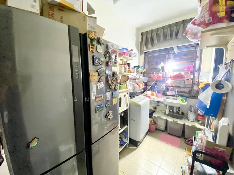 Taman Salak Perdana untuk Untuk Dijual - RM 380,000, Mac 2026 - Kitchen - PropertyGuru.com.my