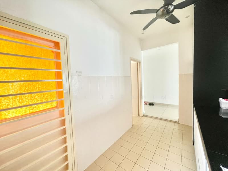 Aman Heights Condominium untuk Untuk Dijual - RM 360,000, Mac 2026 - Corridor - PropertyGuru.com.my