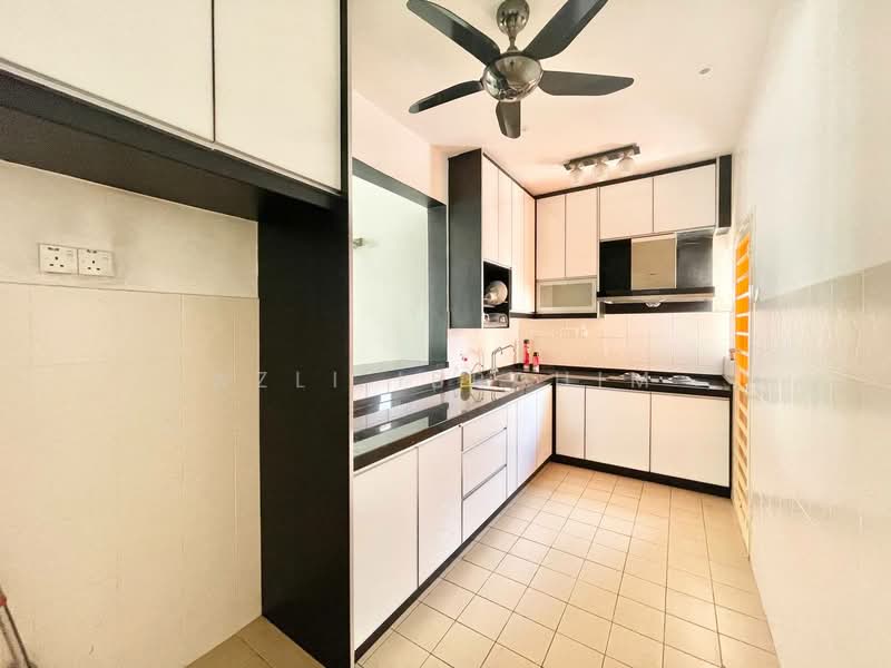 Aman Heights Condominium untuk Untuk Dijual - RM 360,000, Mac 2026 - Kitchen - PropertyGuru.com.my