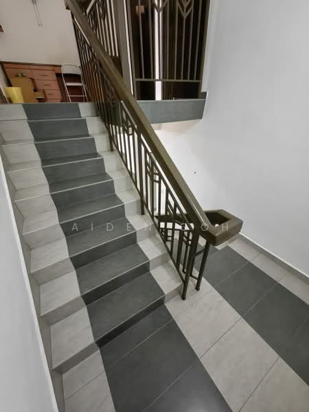 Mutiara Rini Jalan Utama Skudai Double Storey Terrace Fully Furnished untuk Untuk Disewa - RM 2,500 /bulan, Mac 2026 - Corridor - PropertyGuru.com.my