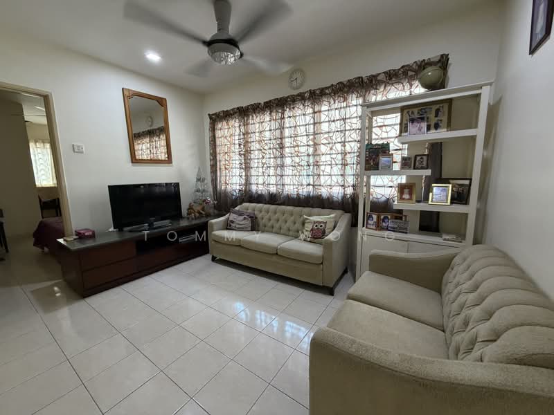2.5-storey Terraced House for Sale in Bandar Mahkota Cheras (Cheras) - Tommy Wong - Living Room - PropertyGuru.com.my