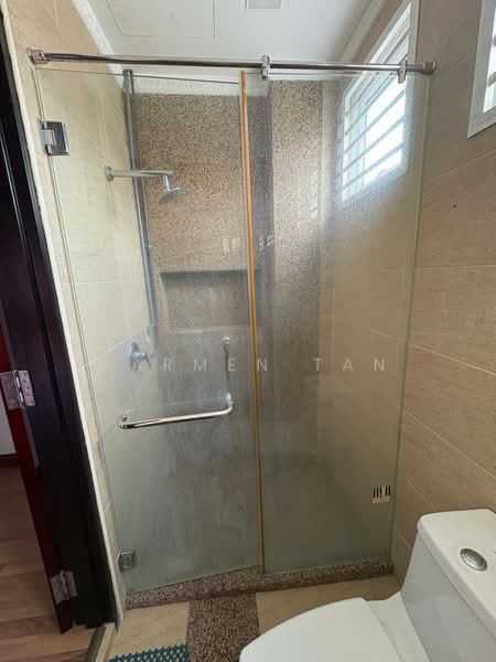 Semi-Detached House for Sale in Taman Naga Emas (Salak South) - Carmen Tan - Bathroom - PropertyGuru.com.my