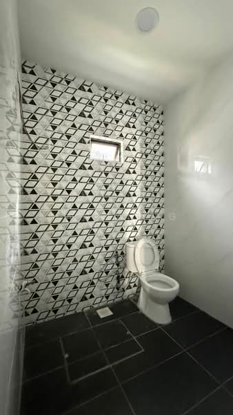 1-storey Terraced House for Sale in Kulai (Johor) - Han Yong Ang - Bathroom - PropertyGuru.com.my