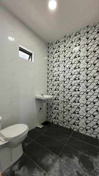 1-storey Terraced House for Sale in Kulai (Johor) - Han Yong Ang - Bathroom - PropertyGuru.com.my