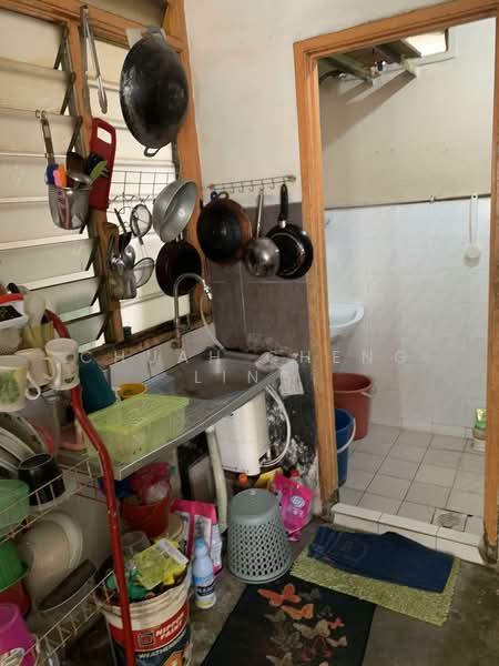 Flat for Sale at Taman Machang Bubok - Chuah Cheng Ling - Kitchen - PropertyGuru.com.my