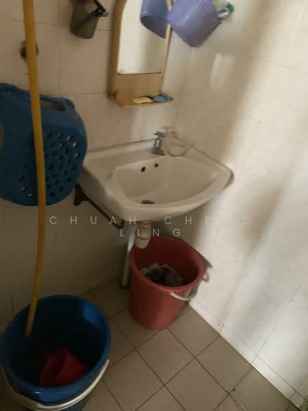Flat for Sale at Taman Machang Bubok - Chuah Cheng Ling - Bathroom - PropertyGuru.com.my