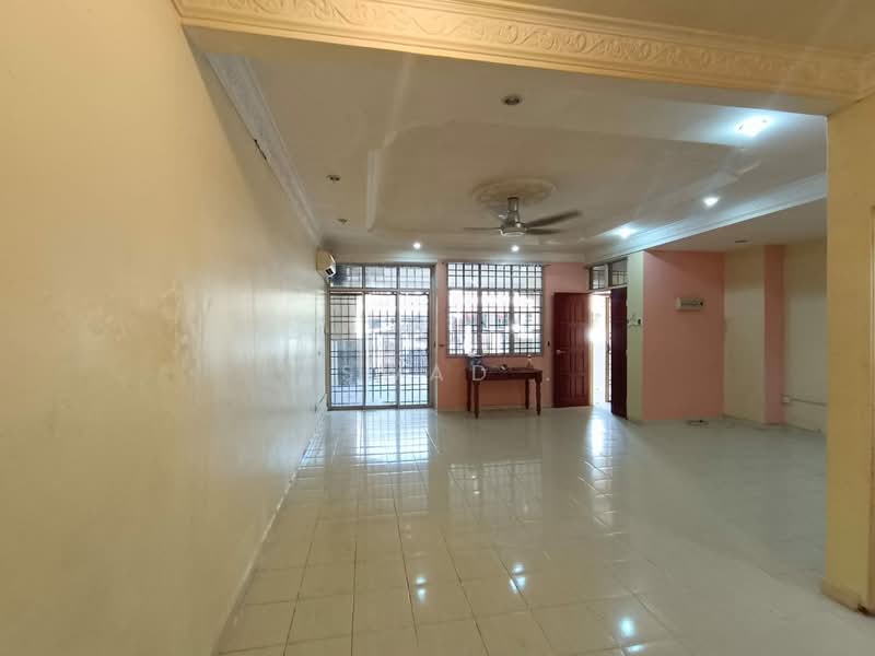 2-storey Terraced House for Sale in Taman Perda Timur (Bukit Mertajam) - Aswad . - Living Room - PropertyGuru.com.my