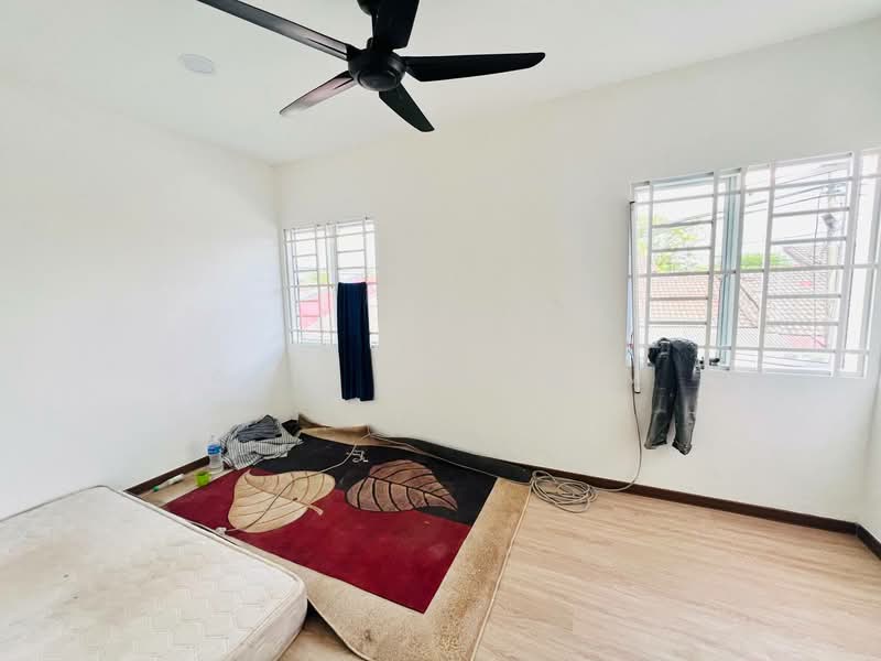 2-storey Terraced House for Sale in Taman Sri Tanjung (Semenyih) - Azli Ibrahim - Bedroom - PropertyGuru.com.my
