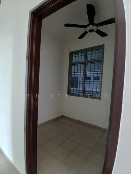 Apartment for Sale at Lake View Suites - Loh Lee Peng - PropertyGuru.com.my